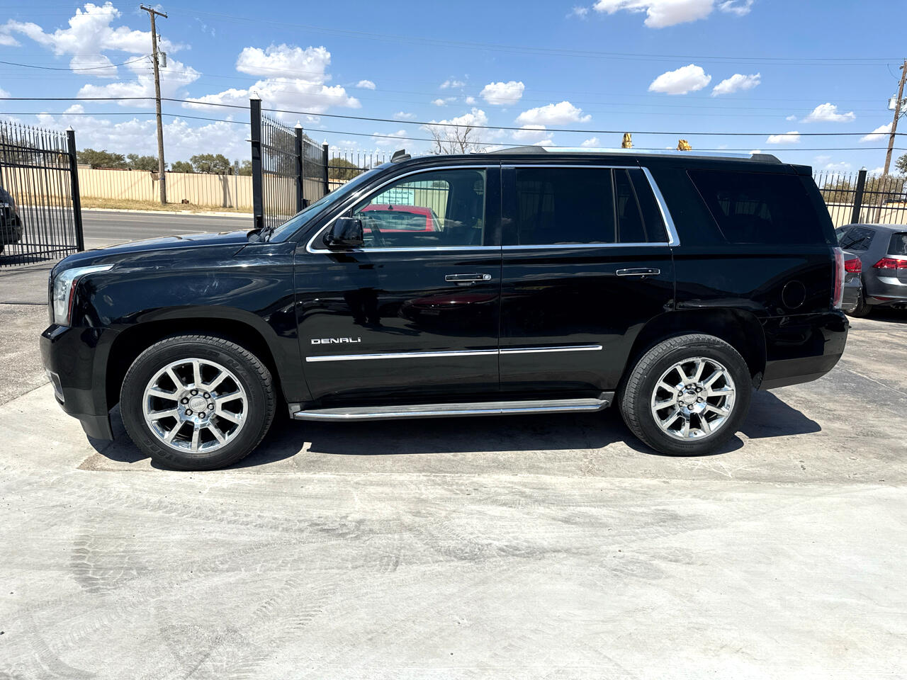 GMC Yukon Denali 4WD 2015 GMC Yukon Denali 4WD 2015