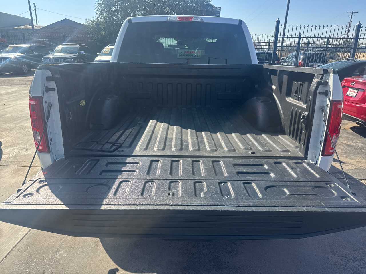 Ford F-150 XLT SuperCrew 5.5-ft. Bed 4WD 2016 Ford F-150 XLT SuperCrew 5.5-ft. Bed 4WD 2016