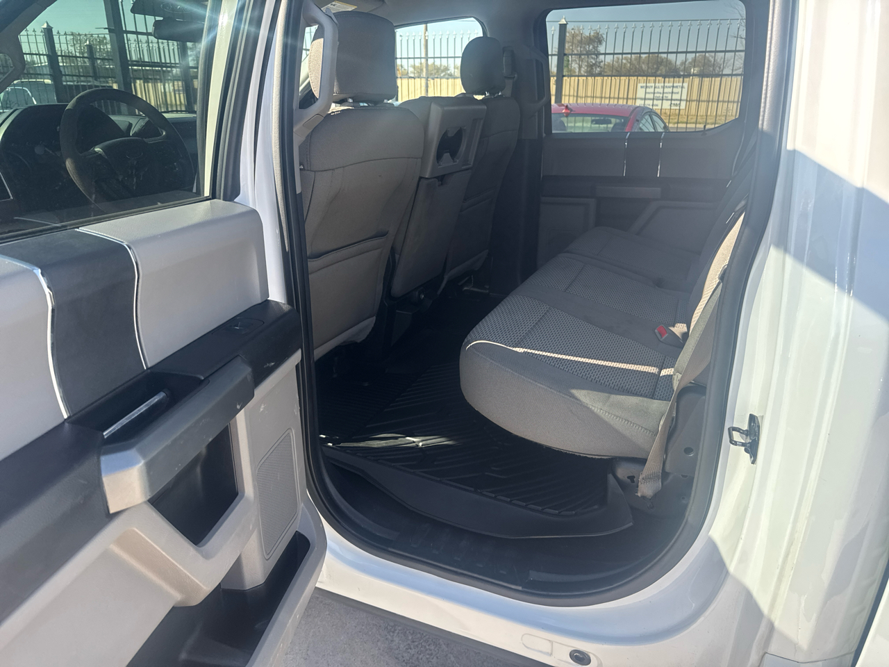 Ford F-150 XLT SuperCrew 5.5-ft. Bed 4WD 2016 Ford F-150 XLT SuperCrew 5.5-ft. Bed 4WD 2016