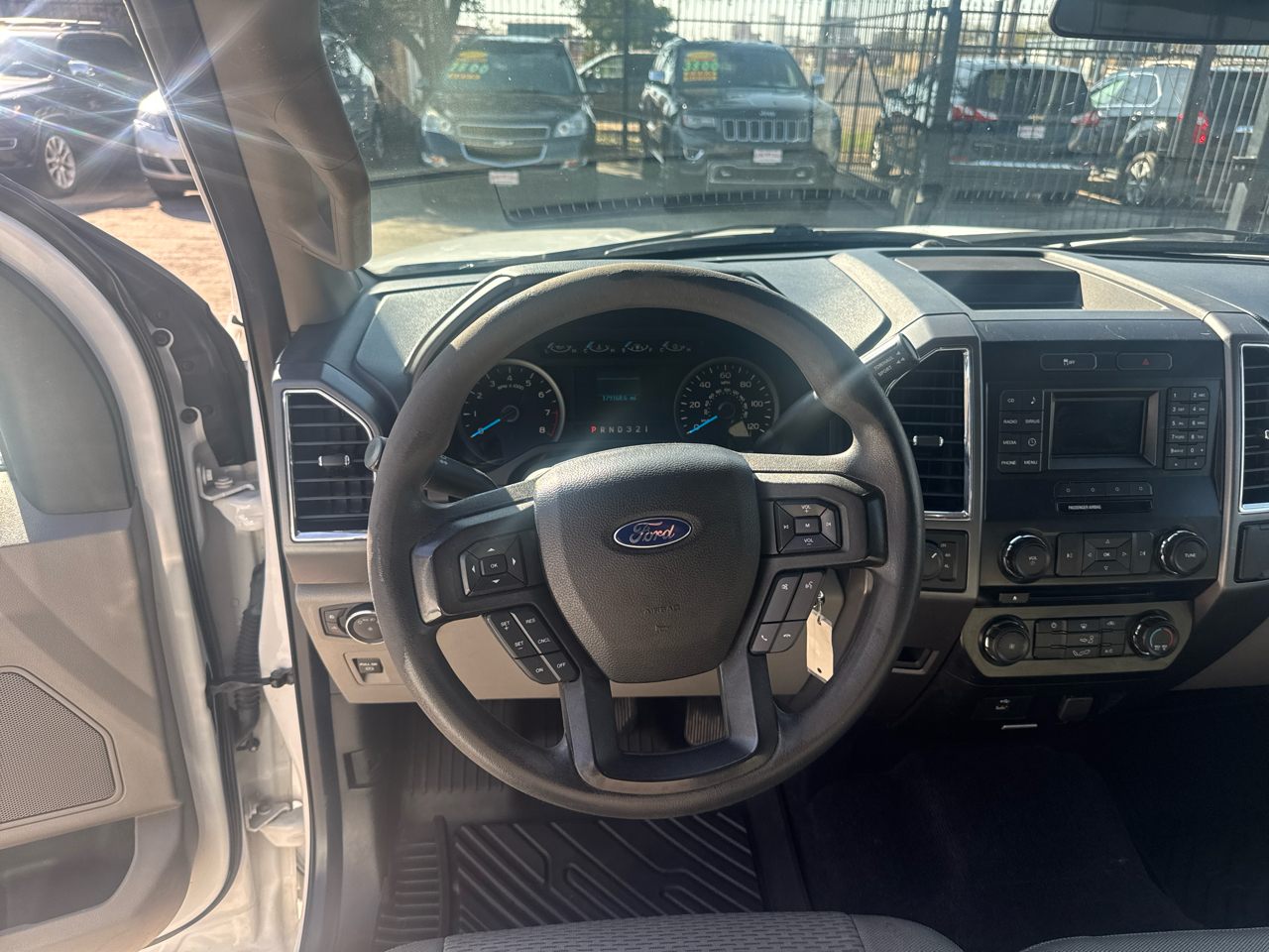 Ford F-150 XLT SuperCrew 5.5-ft. Bed 4WD 2016 Ford F-150 XLT SuperCrew 5.5-ft. Bed 4WD 2016