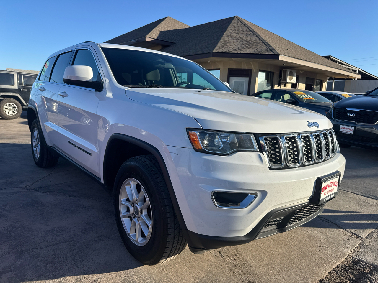 2018 Jeep Grand Cherokee Laredo 4WD