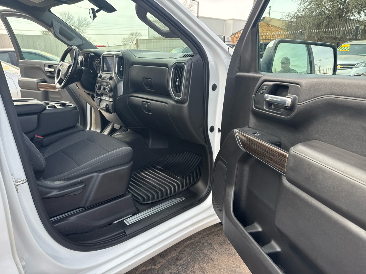 Chevrolet Silverado 1500 LT Crew Cab 2WD 2021