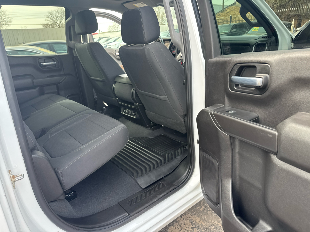 Chevrolet Silverado 1500 LT Crew Cab 2WD 2021