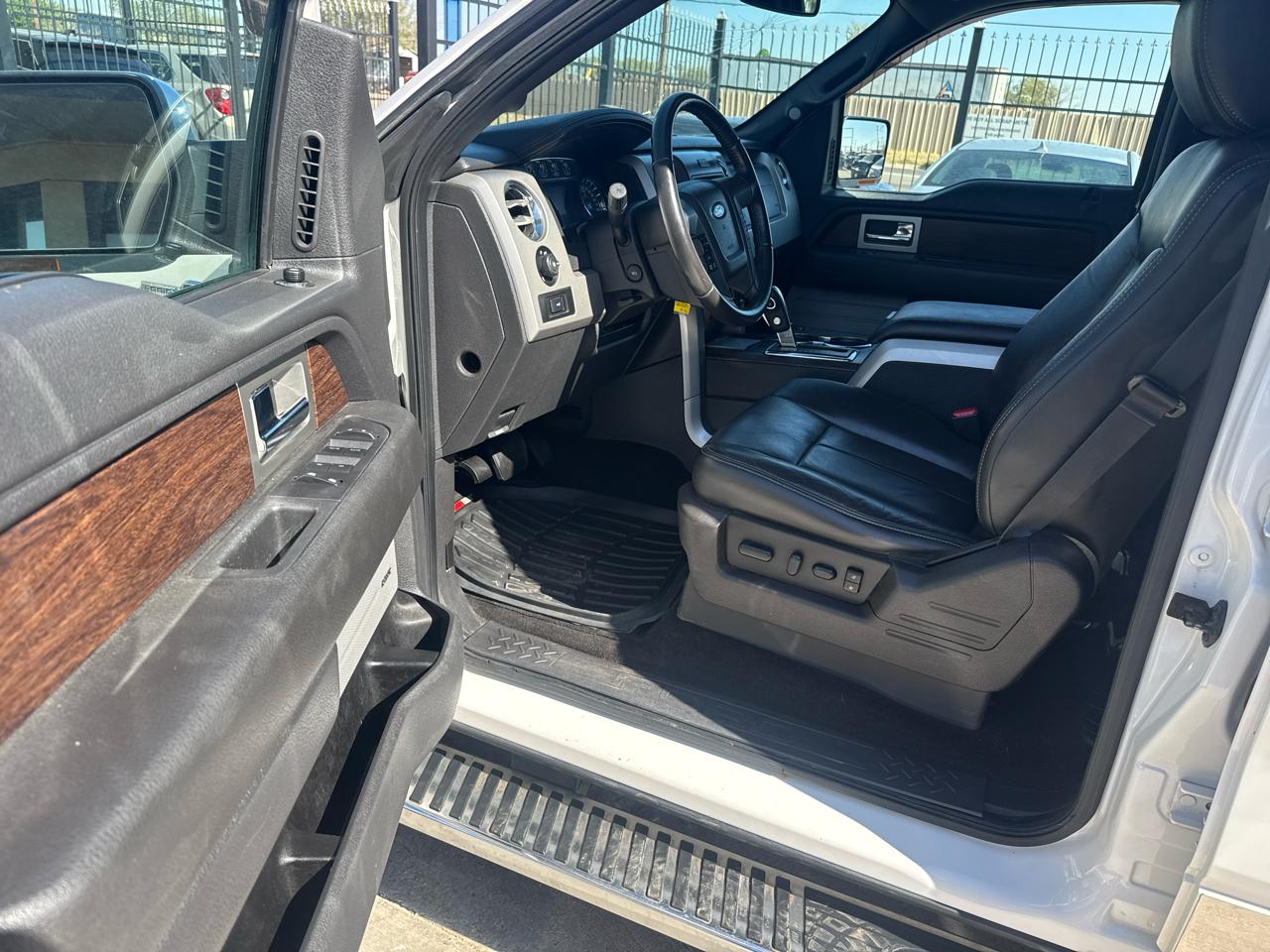 Ford F-150 Platinum SuperCrew 5.5-ft. Bed 4WD 2014