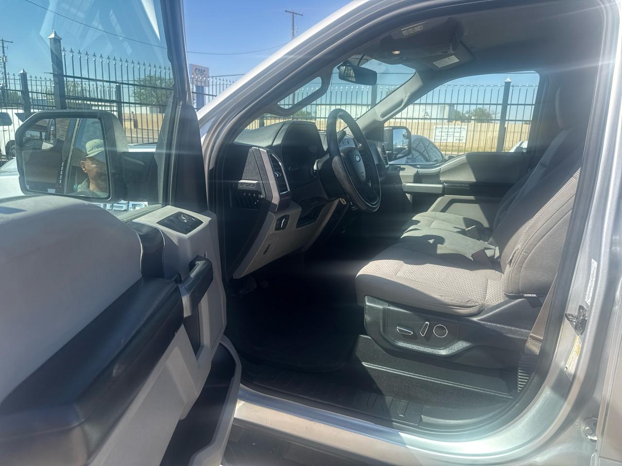 Ford F-150 XL SuperCrew 5.5-ft. Bed 4WD 2015