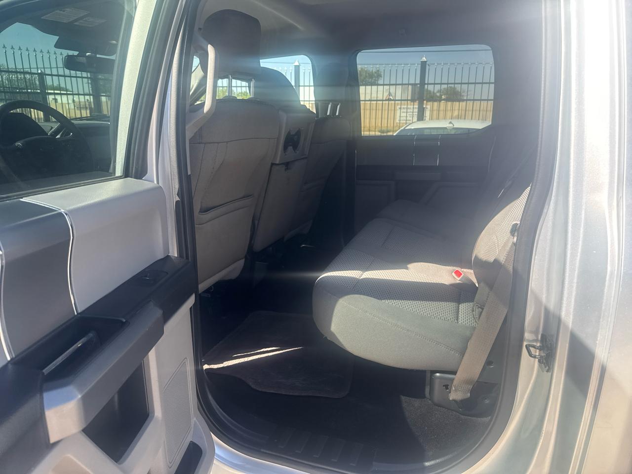 Ford F-150 XL SuperCrew 5.5-ft. Bed 4WD 2015