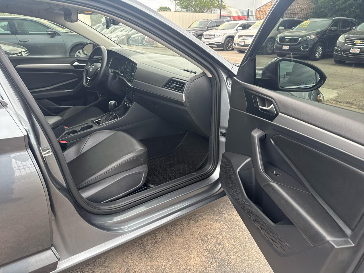 Volkswagen Jetta 1.4T S 8A 2020