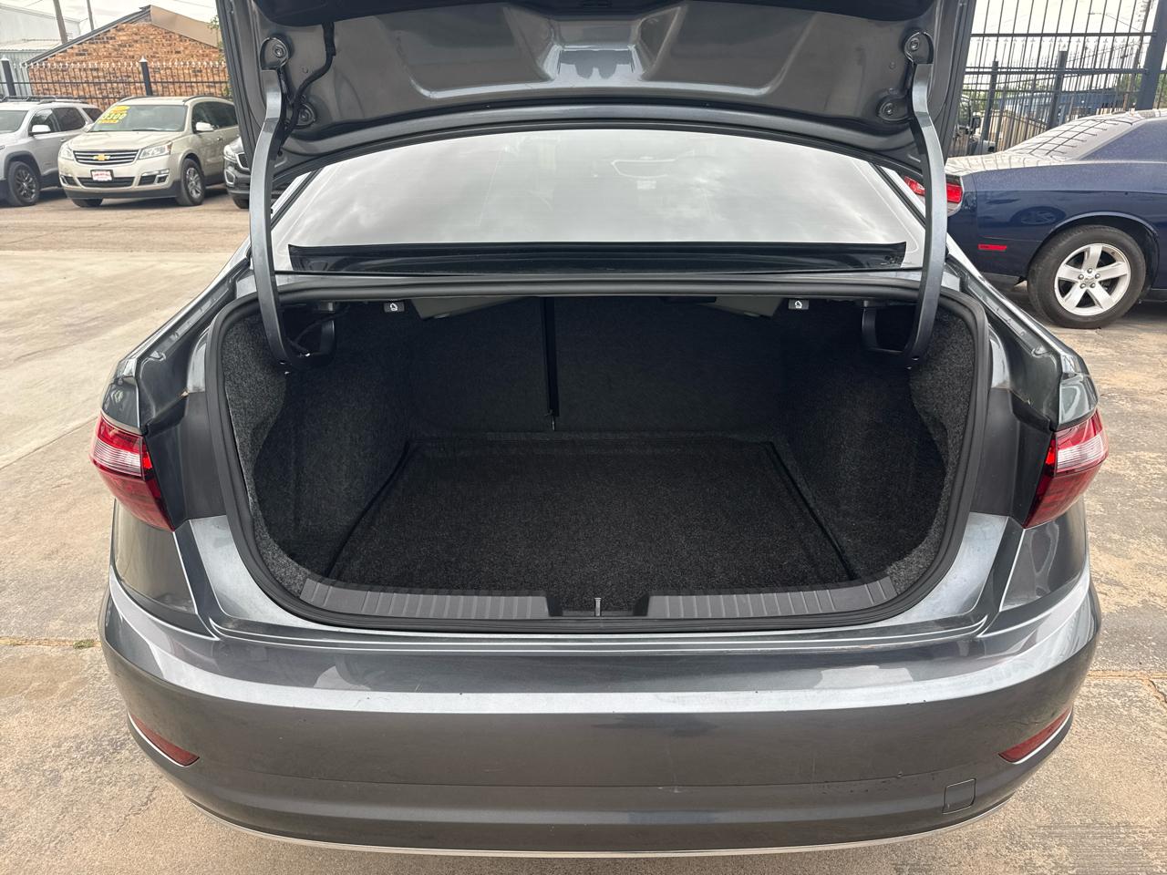 Volkswagen Jetta 1.4T S 8A 2020