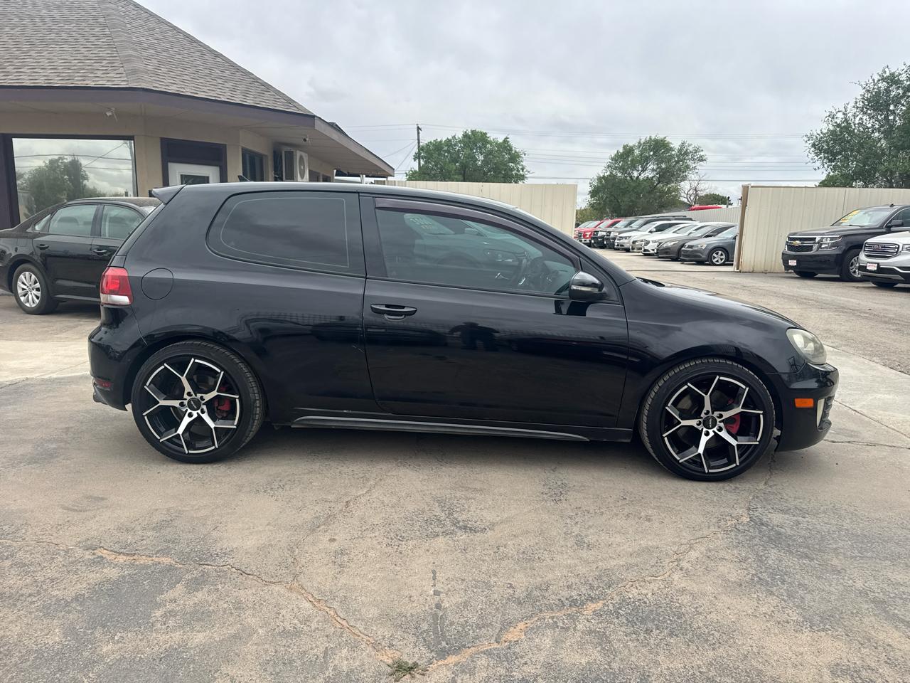 Volkswagen GTI 2.0T Coupe PZEV 2011