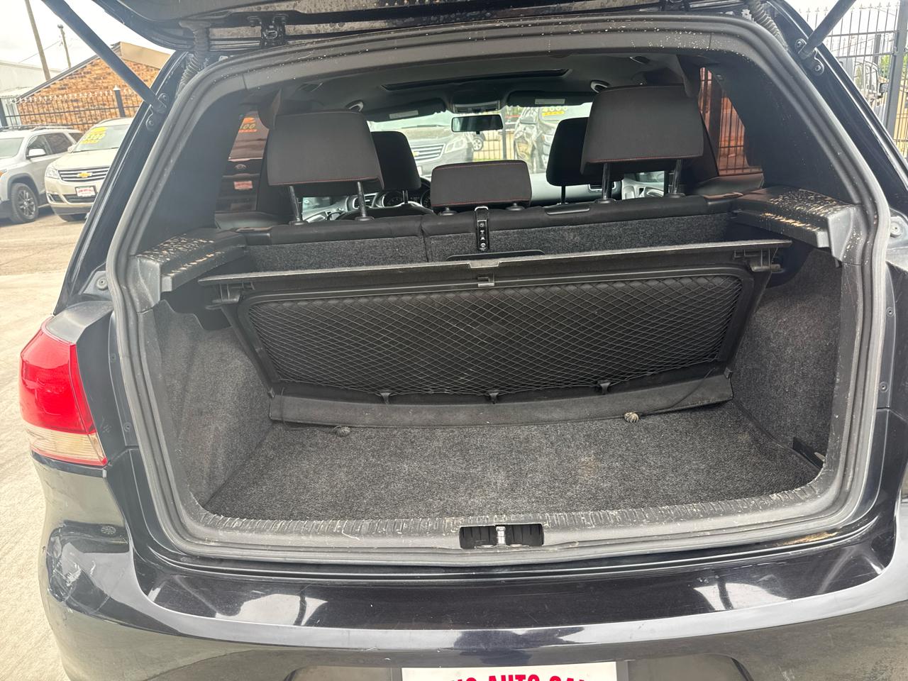 Volkswagen GTI 2.0T Coupe PZEV 2011