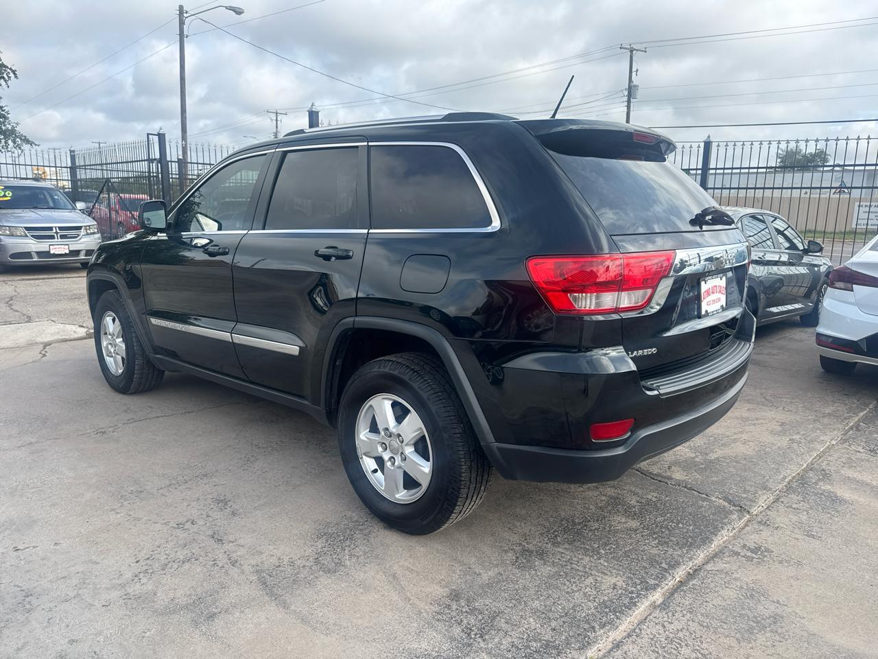 Jeep Grand Cherokee Laredo 2WD 2013