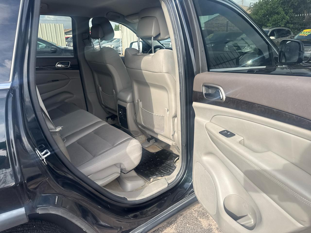 Jeep Grand Cherokee Laredo 2WD 2013