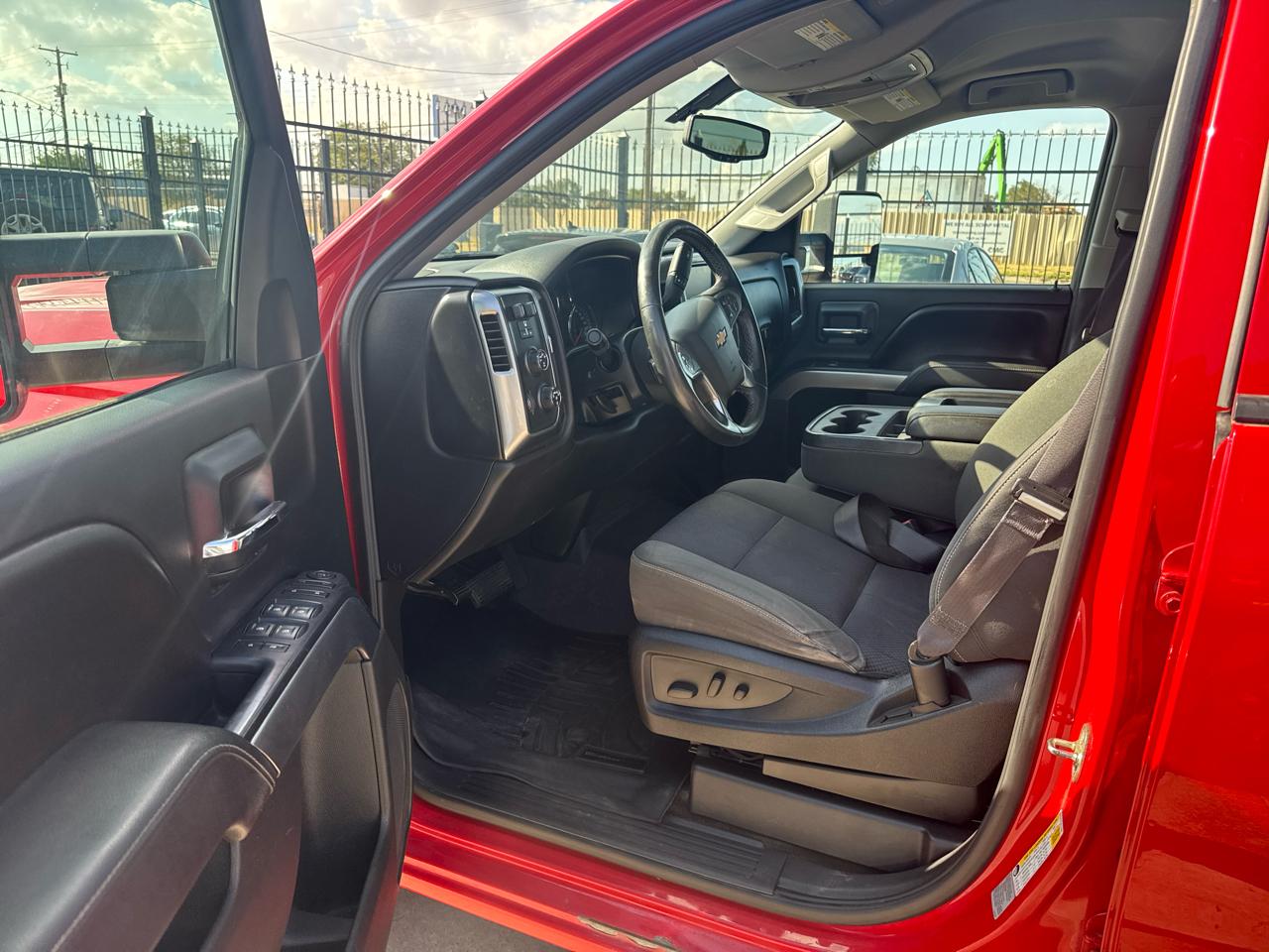 Chevrolet Silverado 1500 LT Crew Cab 4WD SWB 2015