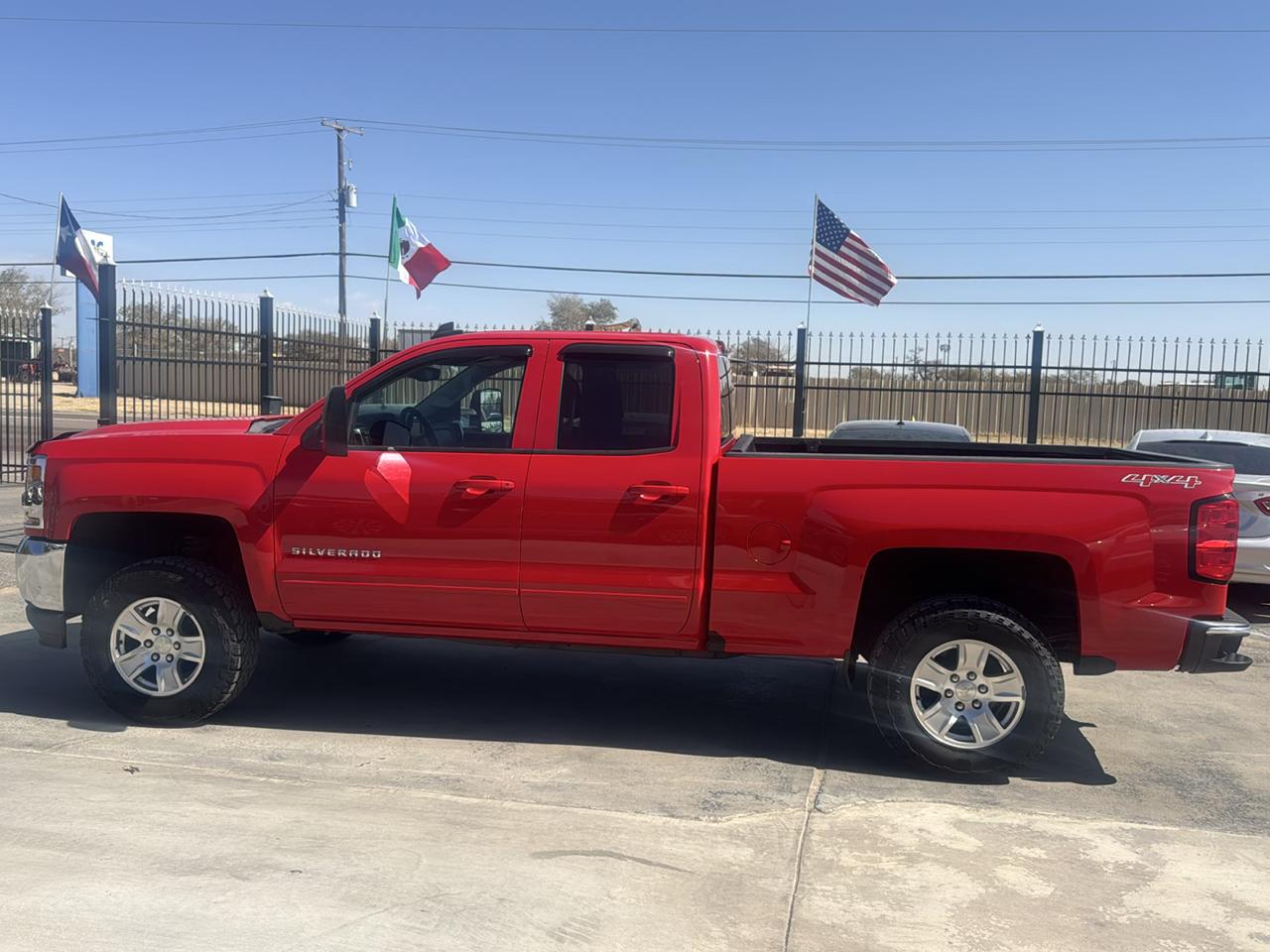 Chevrolet Silverado 1500 LT Double Cab 4WD 2017
