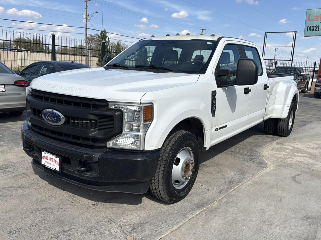Ford F-350 SD XL Crew Cab Long Bed DRW 2WD 2020