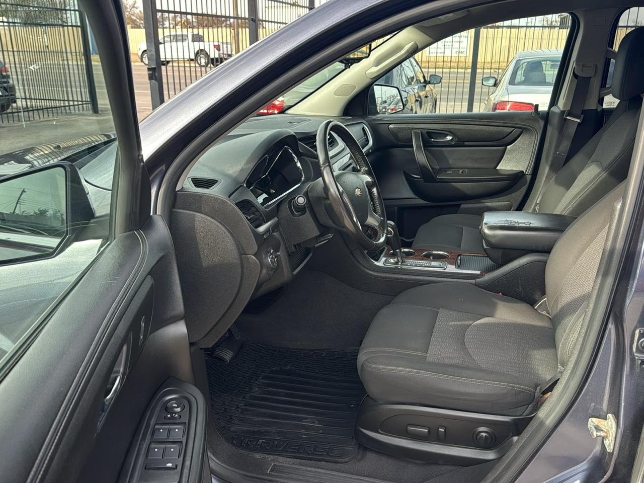 Chevrolet Traverse 1LT AWD 2013