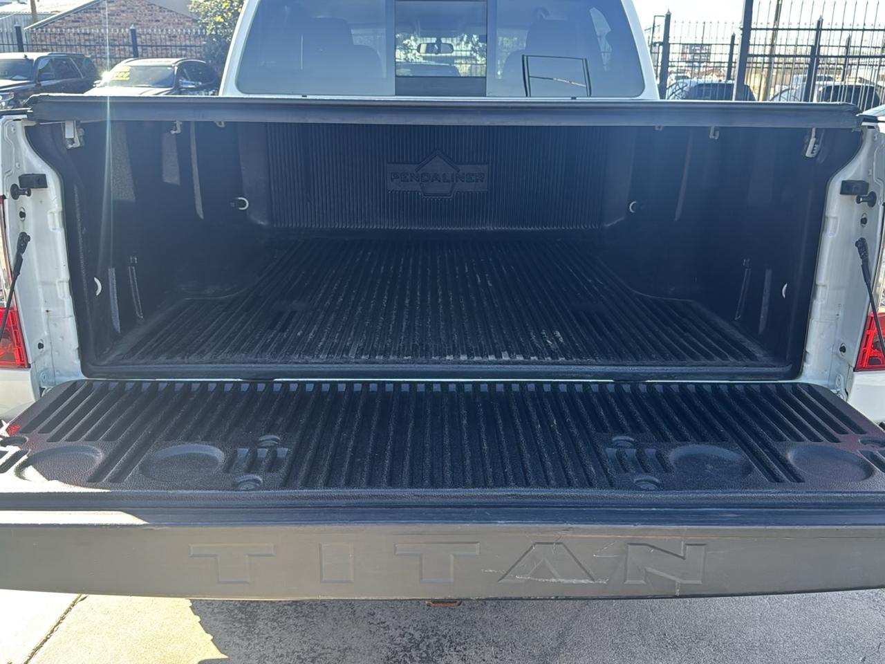 Nissan Titan S Crew Cab 4WD 2018