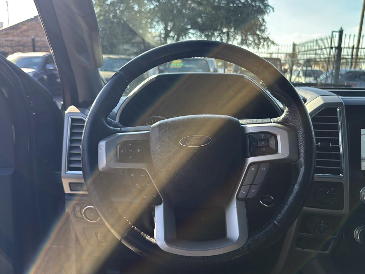Ford F-150 Lariat SuperCrew 5.5-ft. Bed 4WD 2016