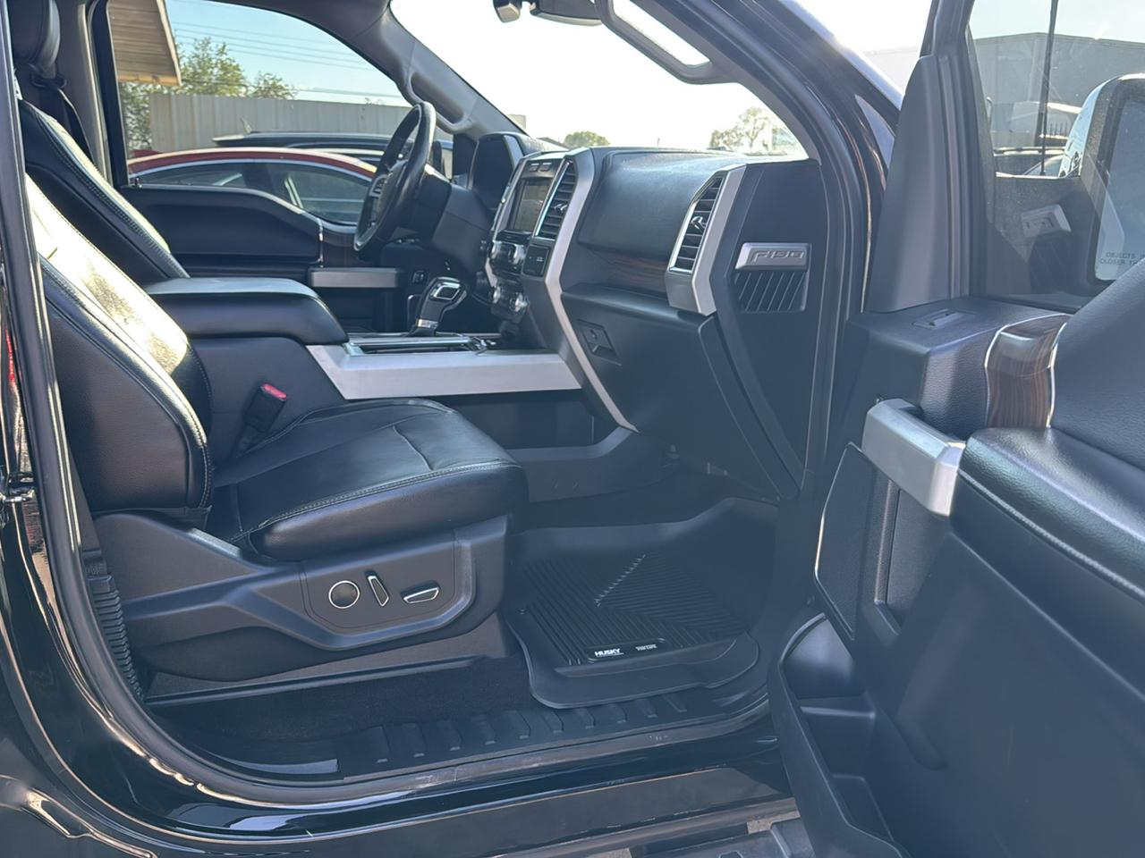Ford F-150 Lariat SuperCrew 5.5-ft. Bed 4WD 2016