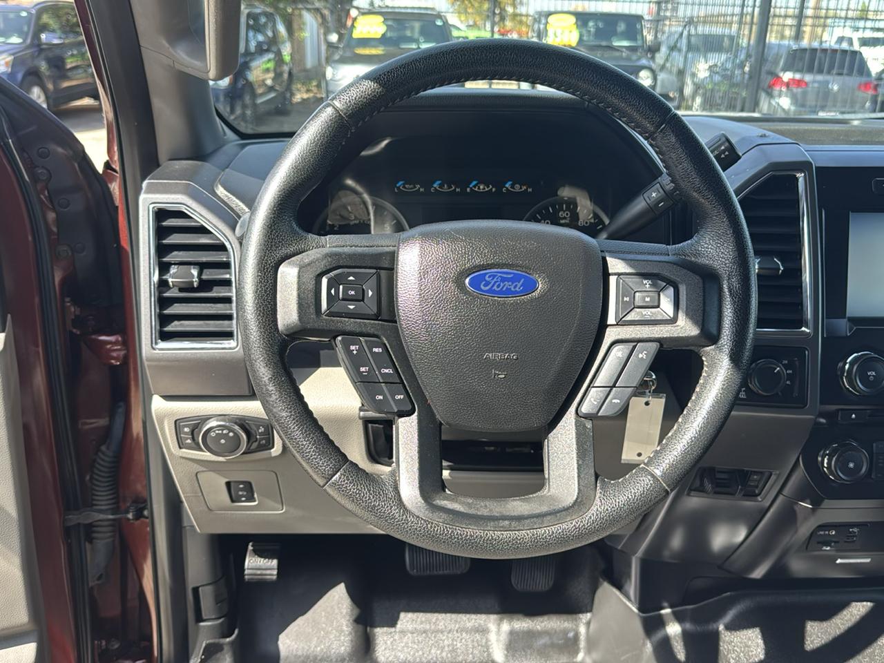 Ford F-150 XLT SuperCrew 6.5-ft. Bed 4WD 2015