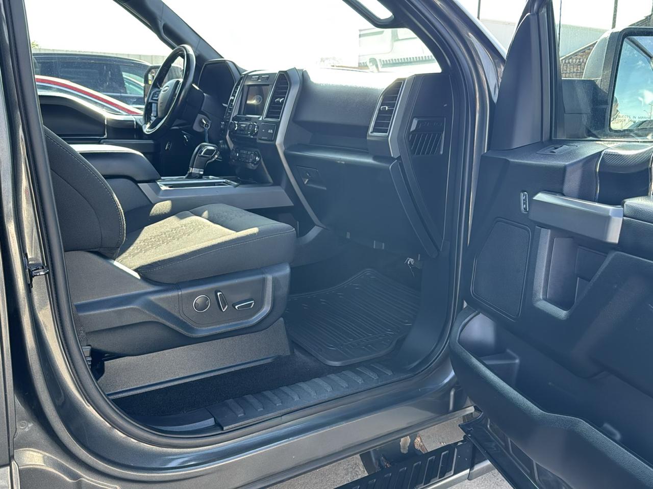 Ford F-150 XLT SuperCrew 6.5-ft. Bed 4WD 2018