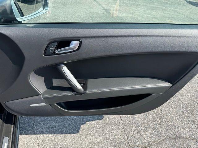 Audi TTS 2dr Cpe S tronic quattro 2.0T Prestige 2013