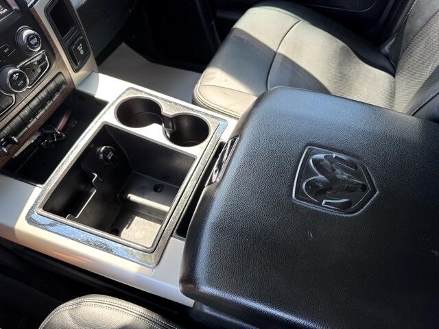 RAM 3500 4WD Crew Cab 149" Laramie 2015