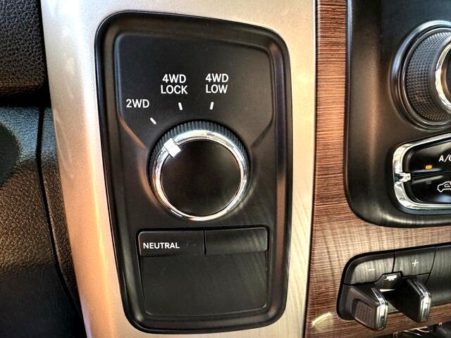 RAM 3500 4WD Crew Cab 149" Laramie 2015