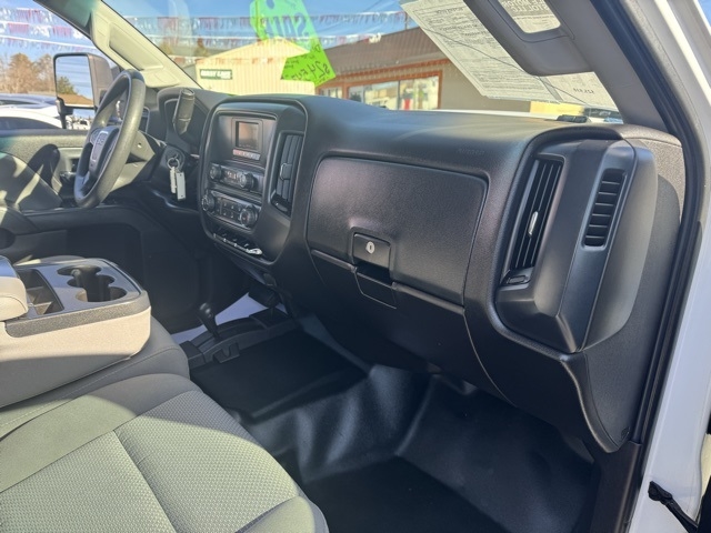 GMC Sierra 3500HD Work Truck Crew Cab Long Box 4WD 2016