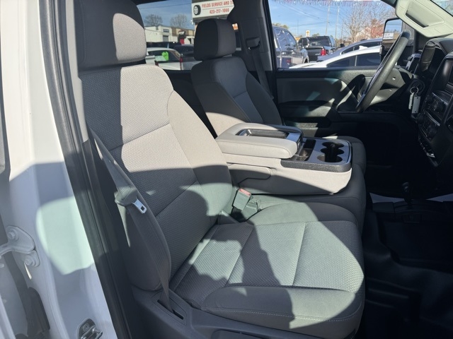 GMC Sierra 3500HD Work Truck Crew Cab Long Box 4WD 2016