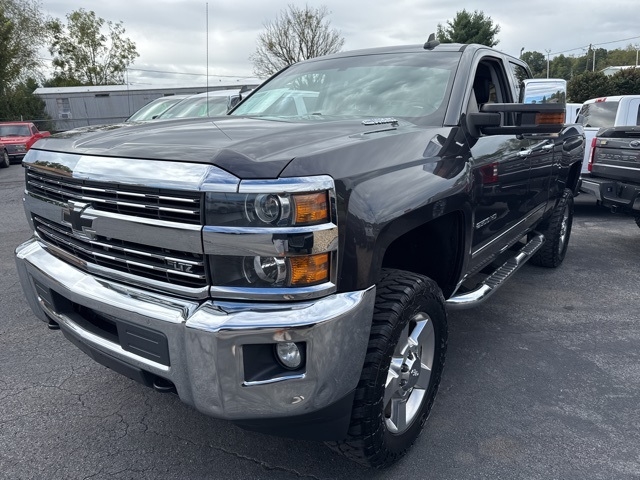 2016 Chevrolet Silverado 2500HD LTZ photo 2