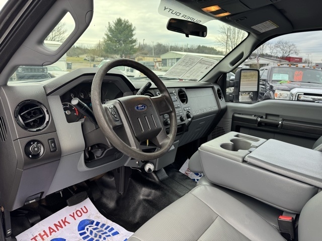 Ford Super Duty F-250 SRW 4WD Crew Cab 156" XL 2016