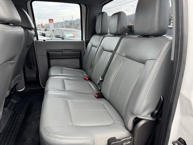 Ford Super Duty F-250 SRW 4WD Crew Cab 156" XL 2016