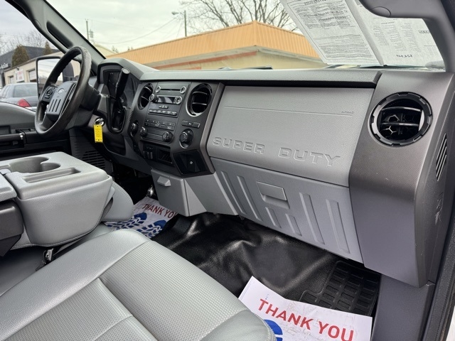 Ford Super Duty F-250 SRW 4WD Crew Cab 156" XL 2016