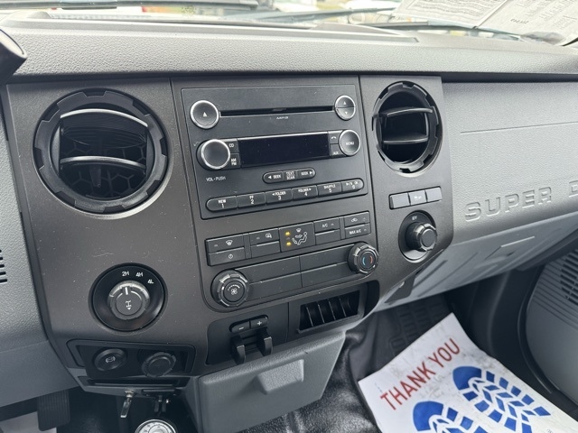 Ford Super Duty F-250 SRW 4WD Crew Cab 156" XL 2016