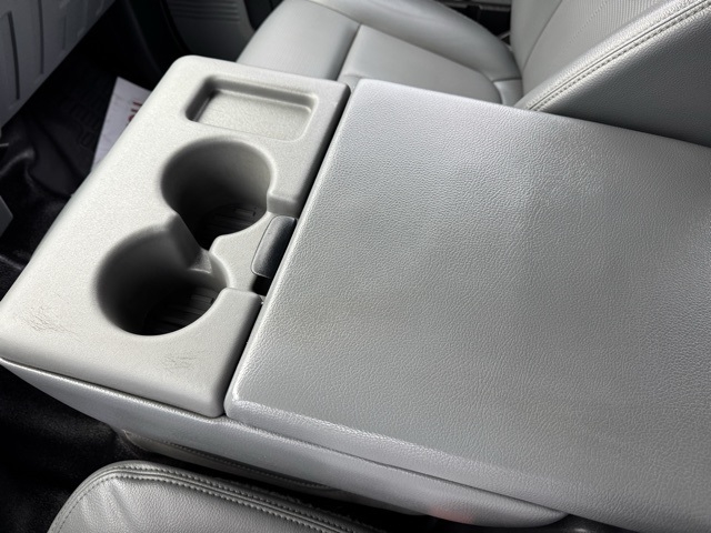 Ford Super Duty F-250 SRW 4WD Crew Cab 156" XL 2016