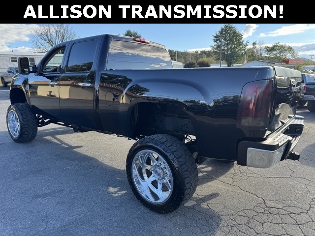 GMC Sierra 2500HD 4WD Crew Cab 153" SLT 2009