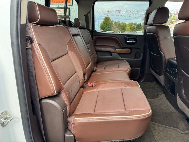 Chevrolet Silverado 2500HD Built After Aug 14 4WD Crew Cab 153.7" High Country 2015