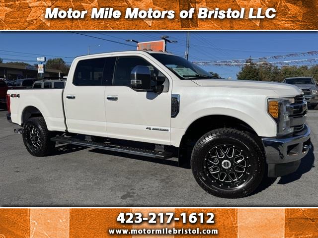 2017 Ford Super Duty F-250 SRW Lariat 4WD Crew Cab 8' Box
