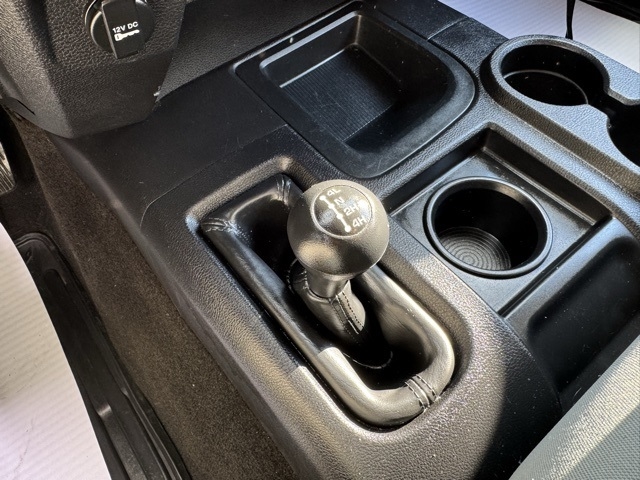 RAM 2500 Tradesman 4x4 Crew Cab 6'4" Box 2017 RAM 2500 Tradesman 4x4 Crew Cab 6'4" Box 2017