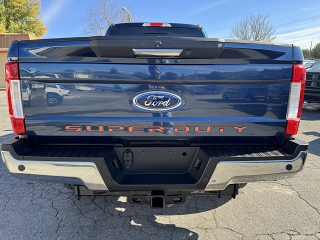 Ford Super Duty F-250 SRW King Ranch 4WD Crew Cab 8' Box 2019 Ford Super Duty F-250 SRW King Ranch 4WD Crew Cab 8' Box 2019