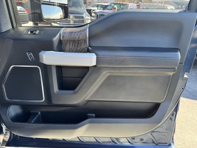 Ford Super Duty F-250 SRW King Ranch 4WD Crew Cab 8' Box 2019 Ford Super Duty F-250 SRW King Ranch 4WD Crew Cab 8' Box 2019