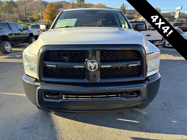 RAM 2500 4WD Crew Cab 149" Tradesman 2016