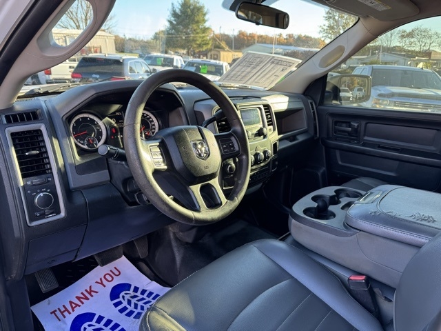 RAM 2500 4WD Crew Cab 149" Tradesman 2016