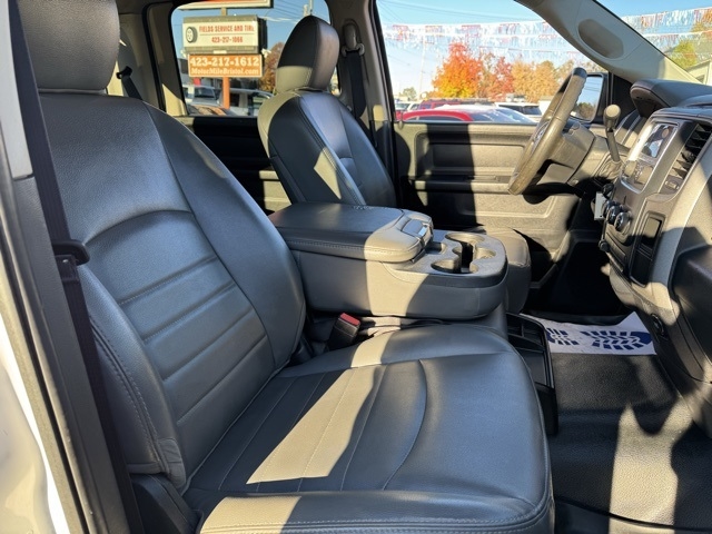 RAM 2500 4WD Crew Cab 149" Tradesman 2016