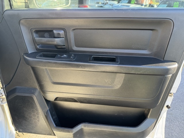 RAM 2500 4WD Crew Cab 149" Tradesman 2016