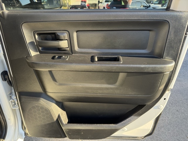 RAM 2500 4WD Crew Cab 149" Tradesman 2016