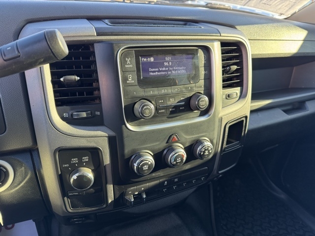 RAM 2500 4WD Crew Cab 149" Tradesman 2016