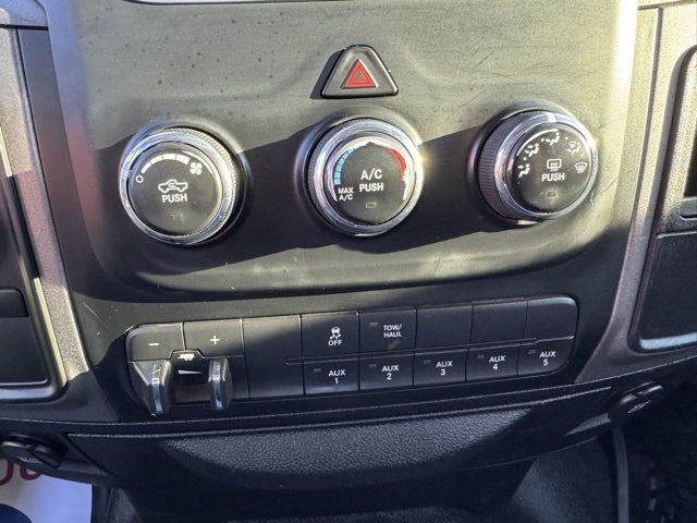 RAM 2500 4WD Crew Cab 149" Tradesman 2016