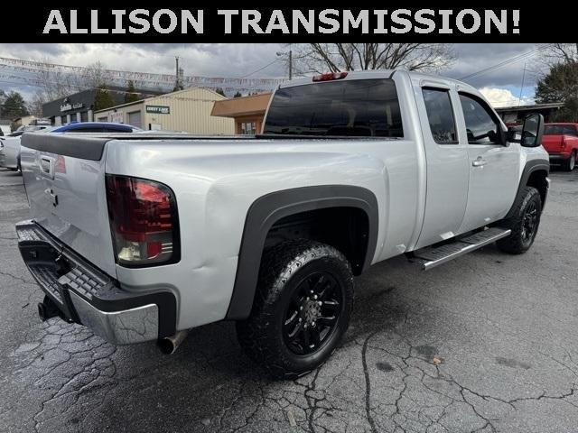 Chevrolet Silverado 2500HD 4WD Ext Cab 144.2" LTZ 2013
